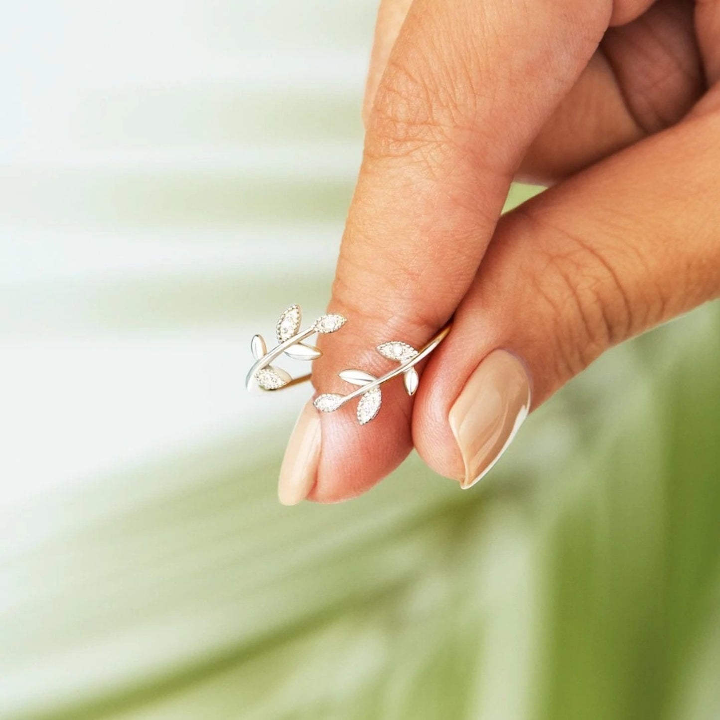 925 Sterling Silver Zircon Leaf Shape Ring 