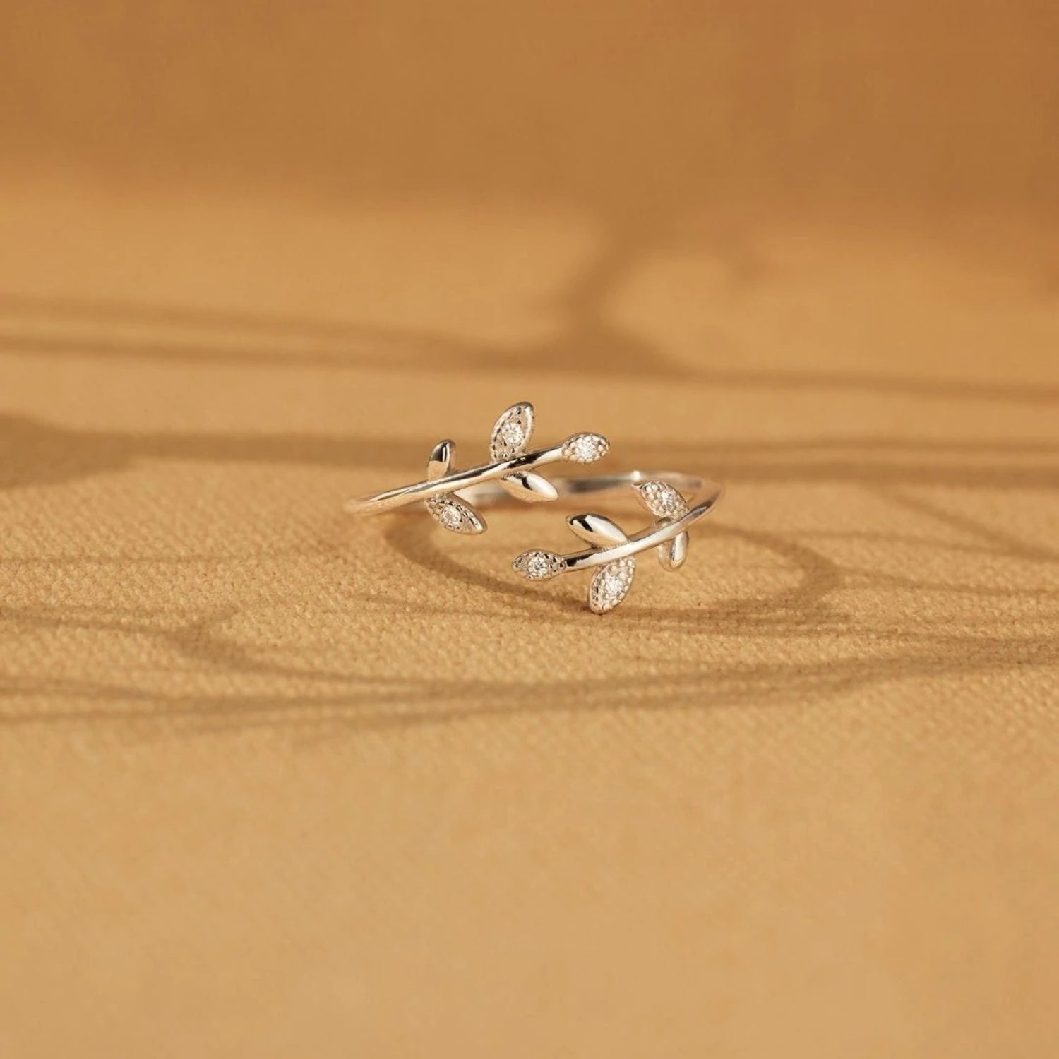 925 Sterling Silver Zircon Leaf Shape Ring 