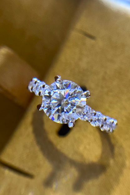 2 Carat 4-Prong Moissanite Ring 