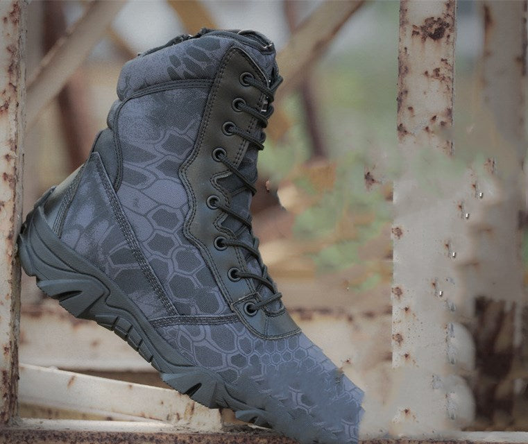 Outdoor hiking boots 