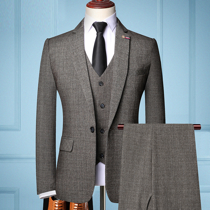 Three-piece suit for men 