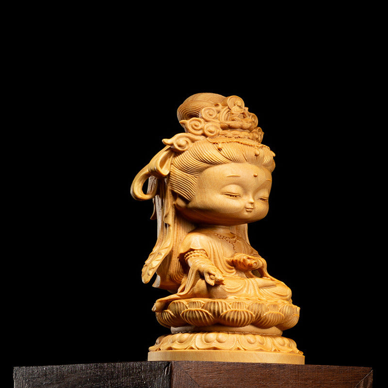 Boxwood carving of Guanyin Buddha statue