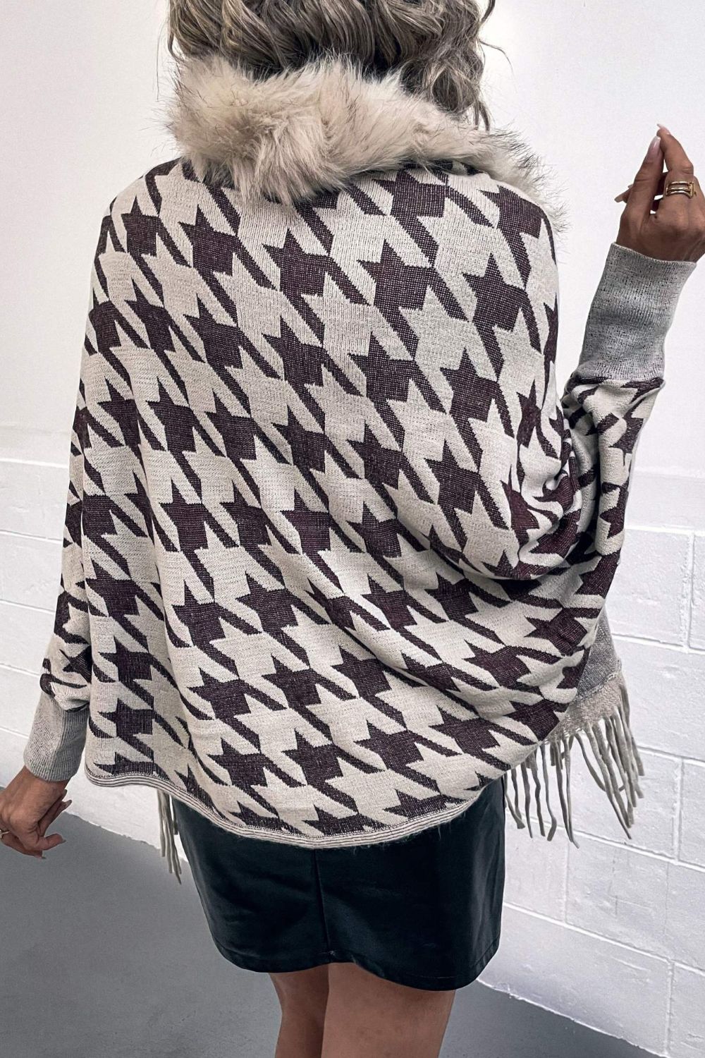 Houndstooth Fringe Hem Poncho 