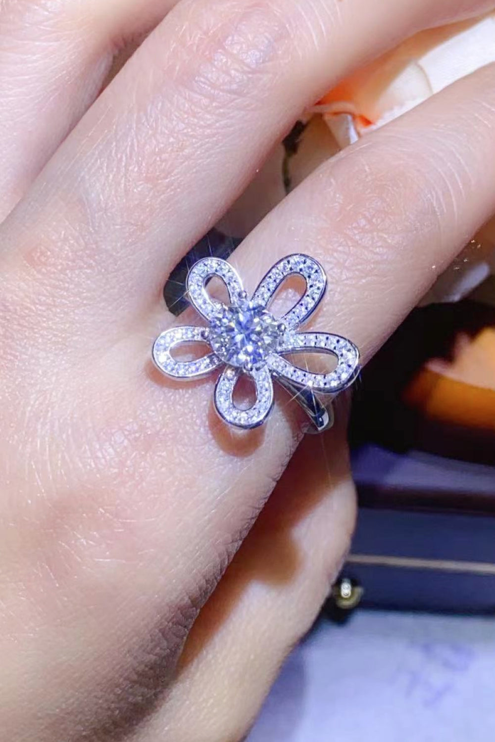 1 Carat Moissanite Flower-Shape Open Ring 