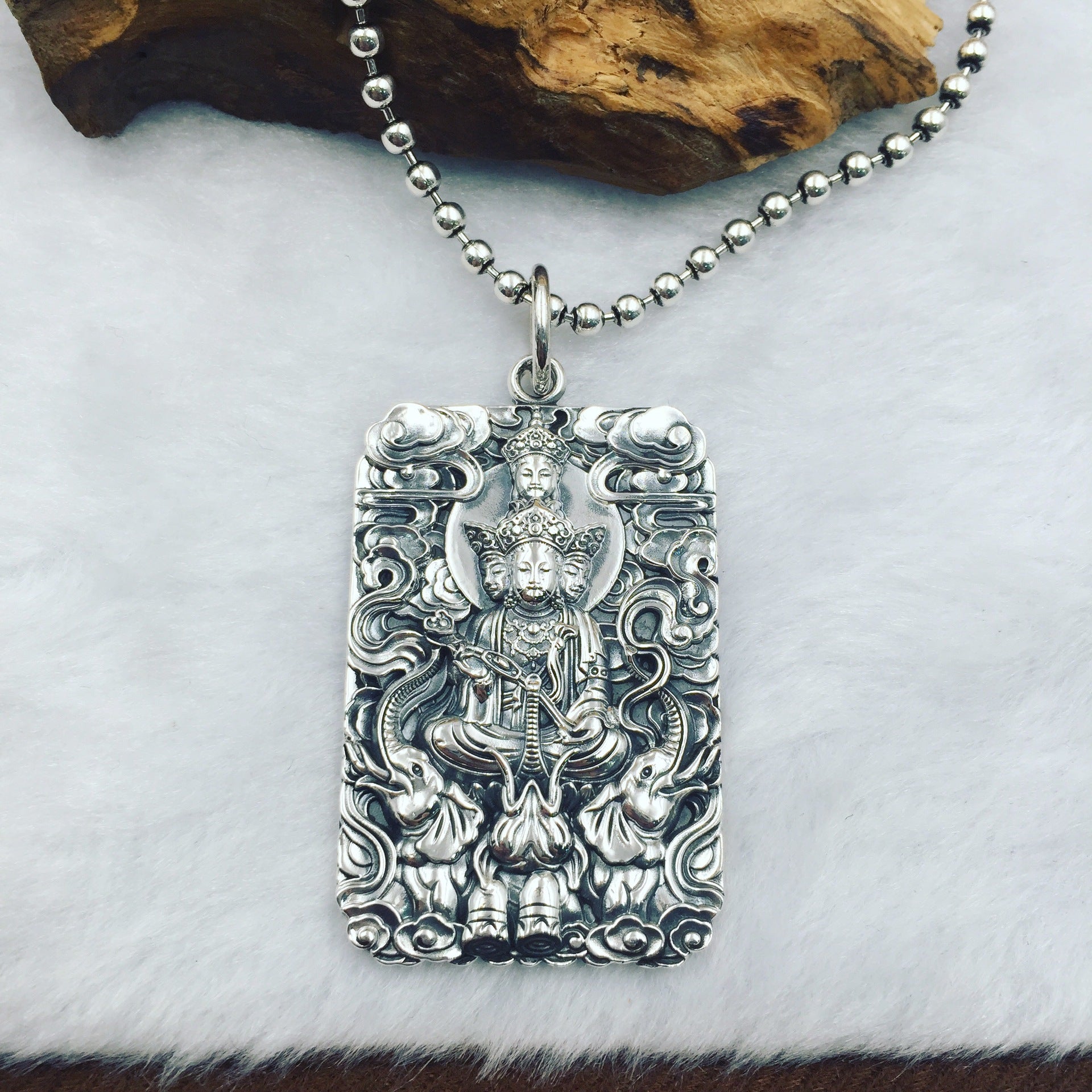 Change the king S990 foot silver intime natal Buddha is the patron saint of snake Samantabhadra Silver Pendant pendant sweater chain