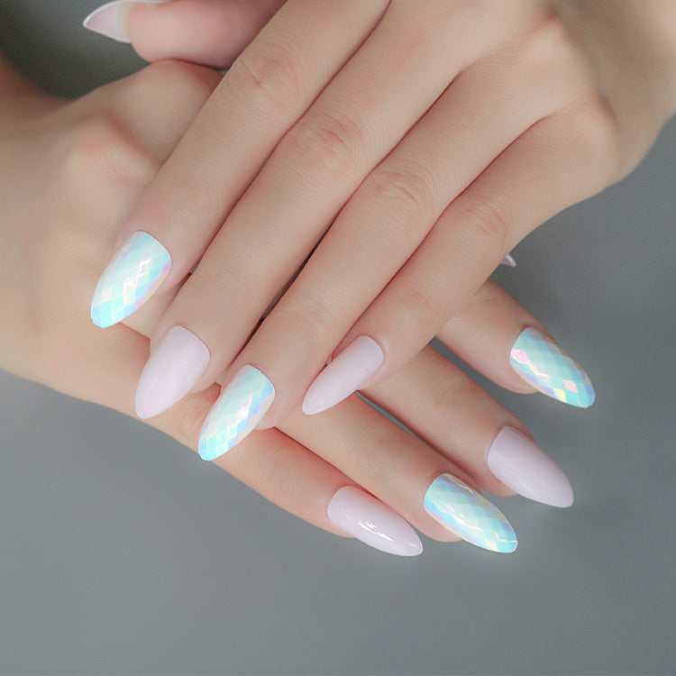 24 pieces of trendy wearable fake nail pieces