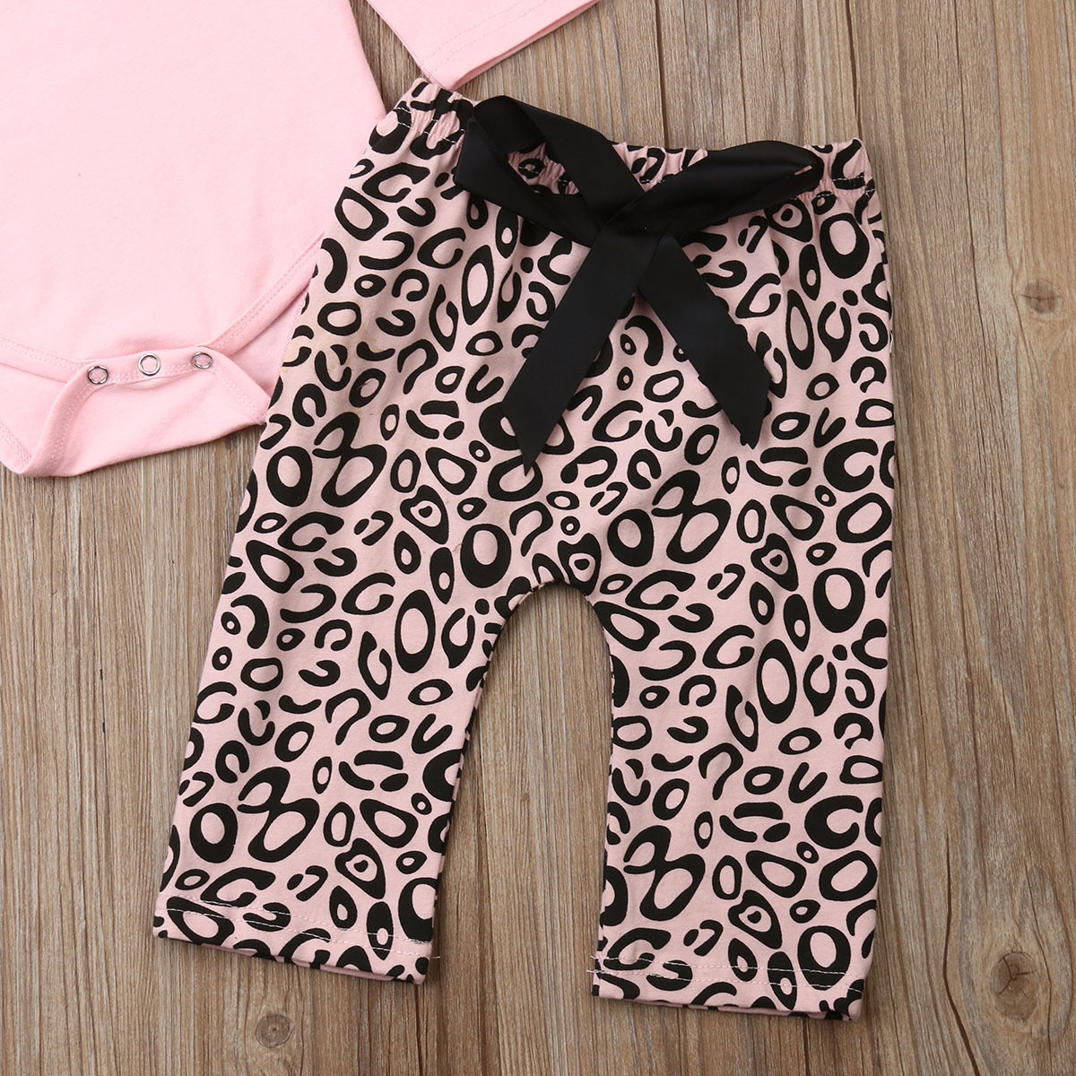 Leopard print pants and headband suit