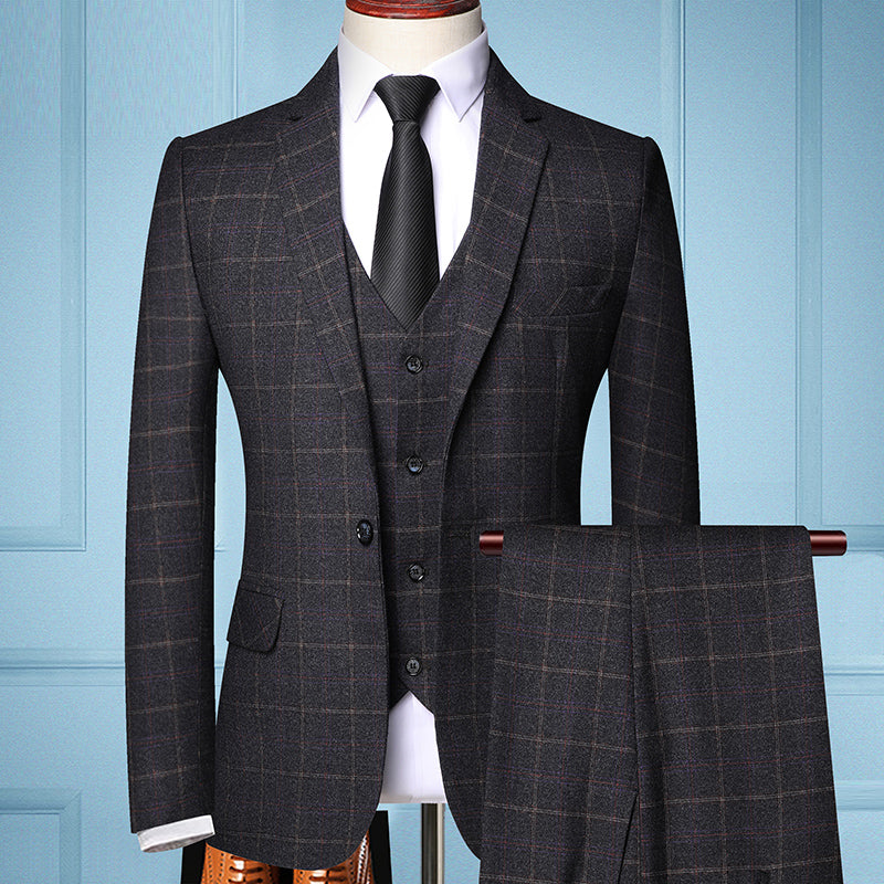 Three-piece suit for men 