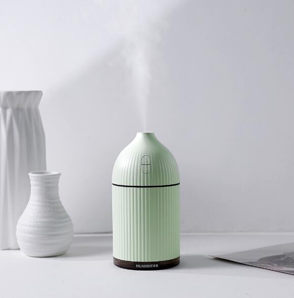 300ML White Aromatherapy Diffuser USB Ultrasonic Air Humidifier Mist Maker Aroma Essential Oil Diffuser for Home with LED Light