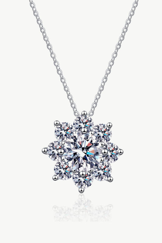 1 Carat Moissanite Floral-Shaped Pendant Necklace 