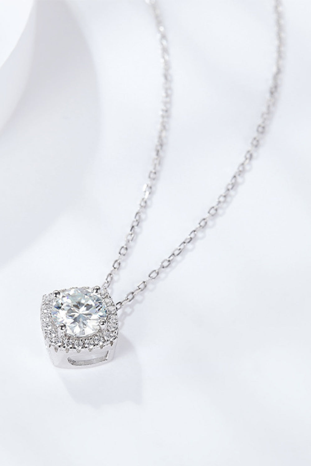 1 Carat Moissanite Geometric Pendant Necklace 