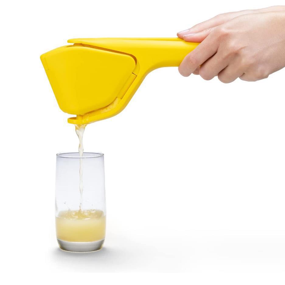 Manual Lemon Fruit Plastic Juicer 