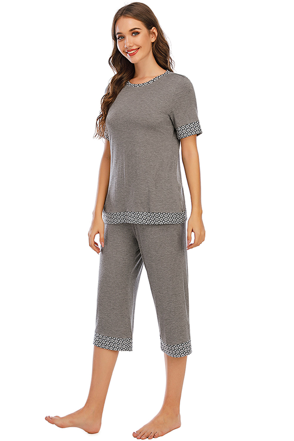 Round Neck Short Sleeve Top and Capris Pants Lounge Set 