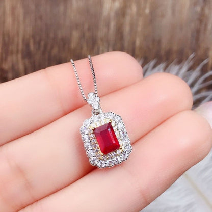 Silver-Plated Zircon Pendant Necklace 