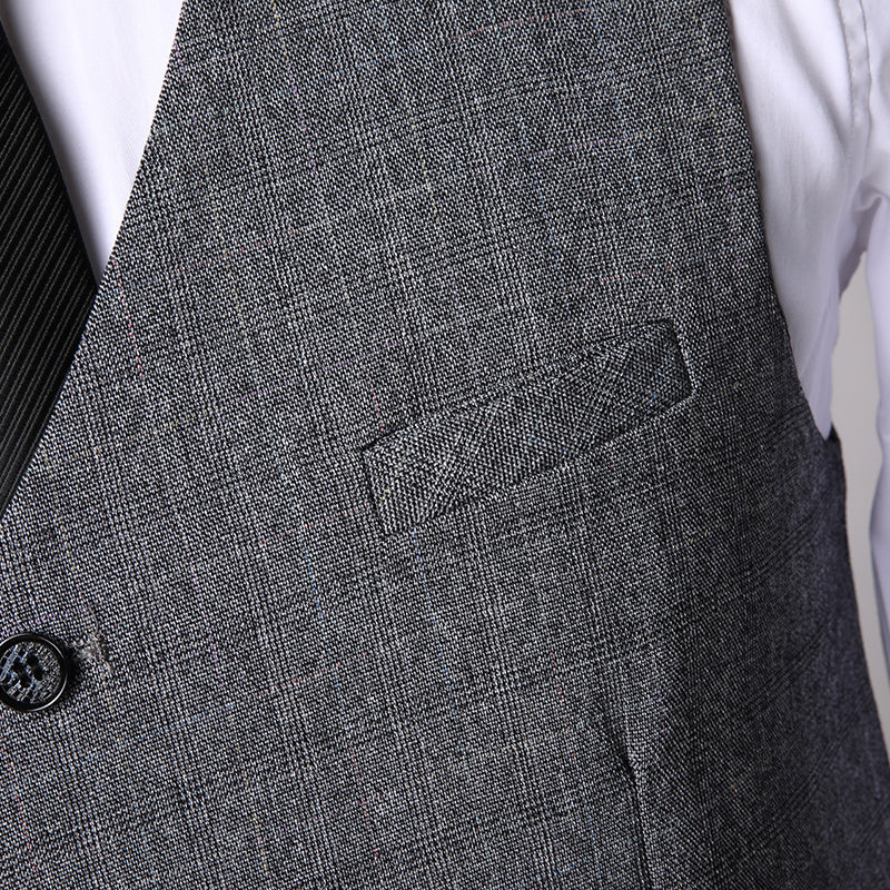 Three-piece suit for men 