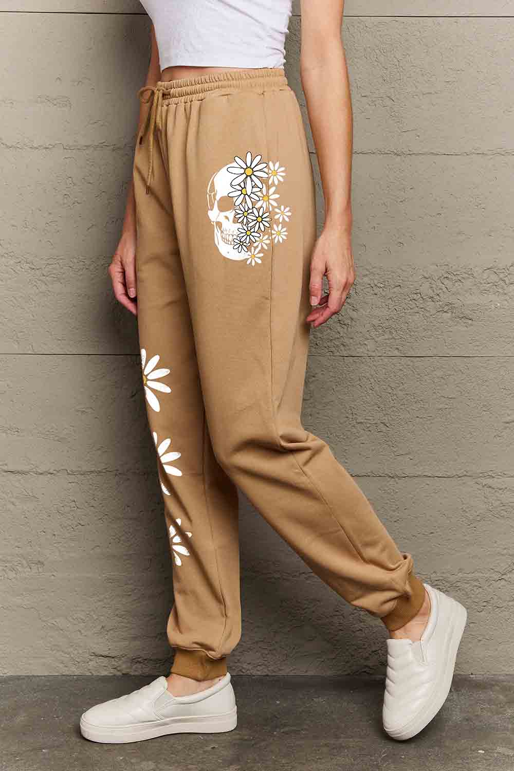 Simply Love Simply Love Full Size Drawstring Flower & Skull Graphic Long Sweatpants 