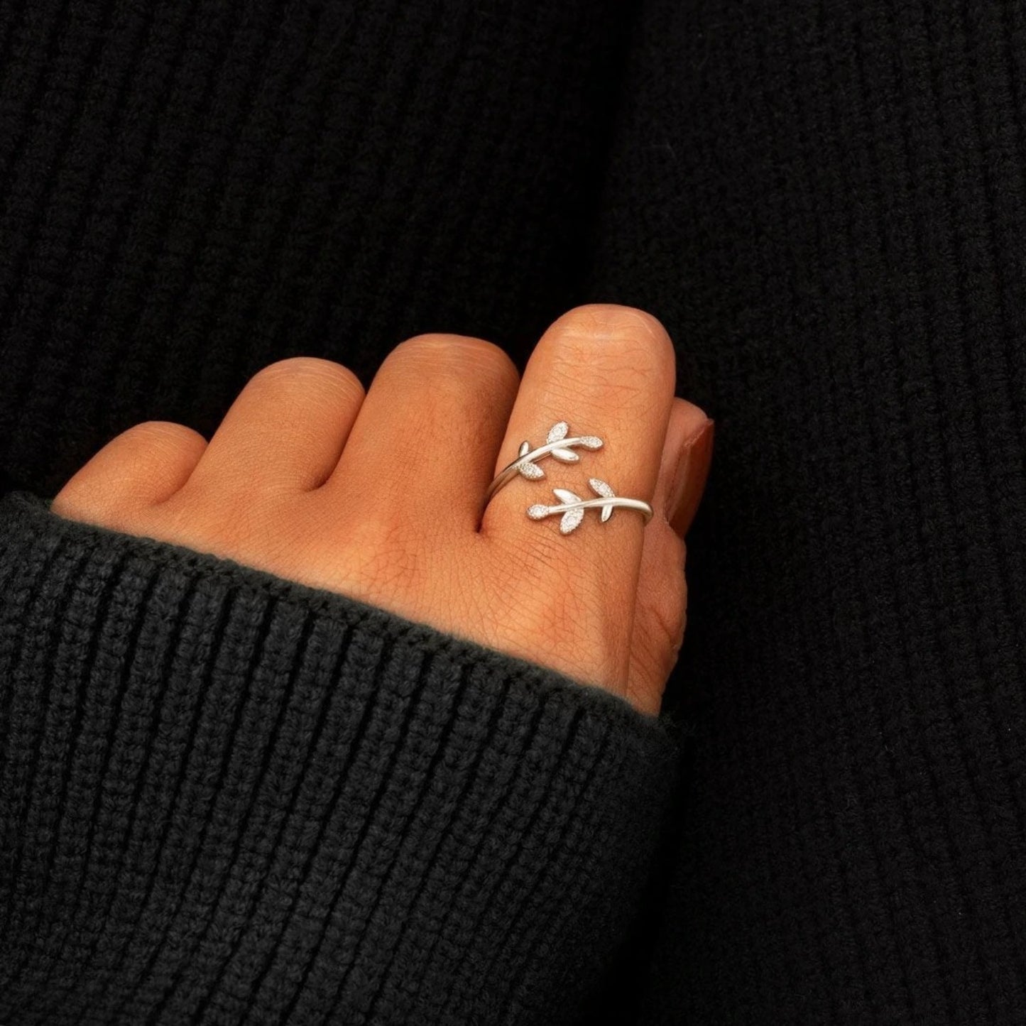 925 Sterling Silver Zircon Leaf Shape Ring 