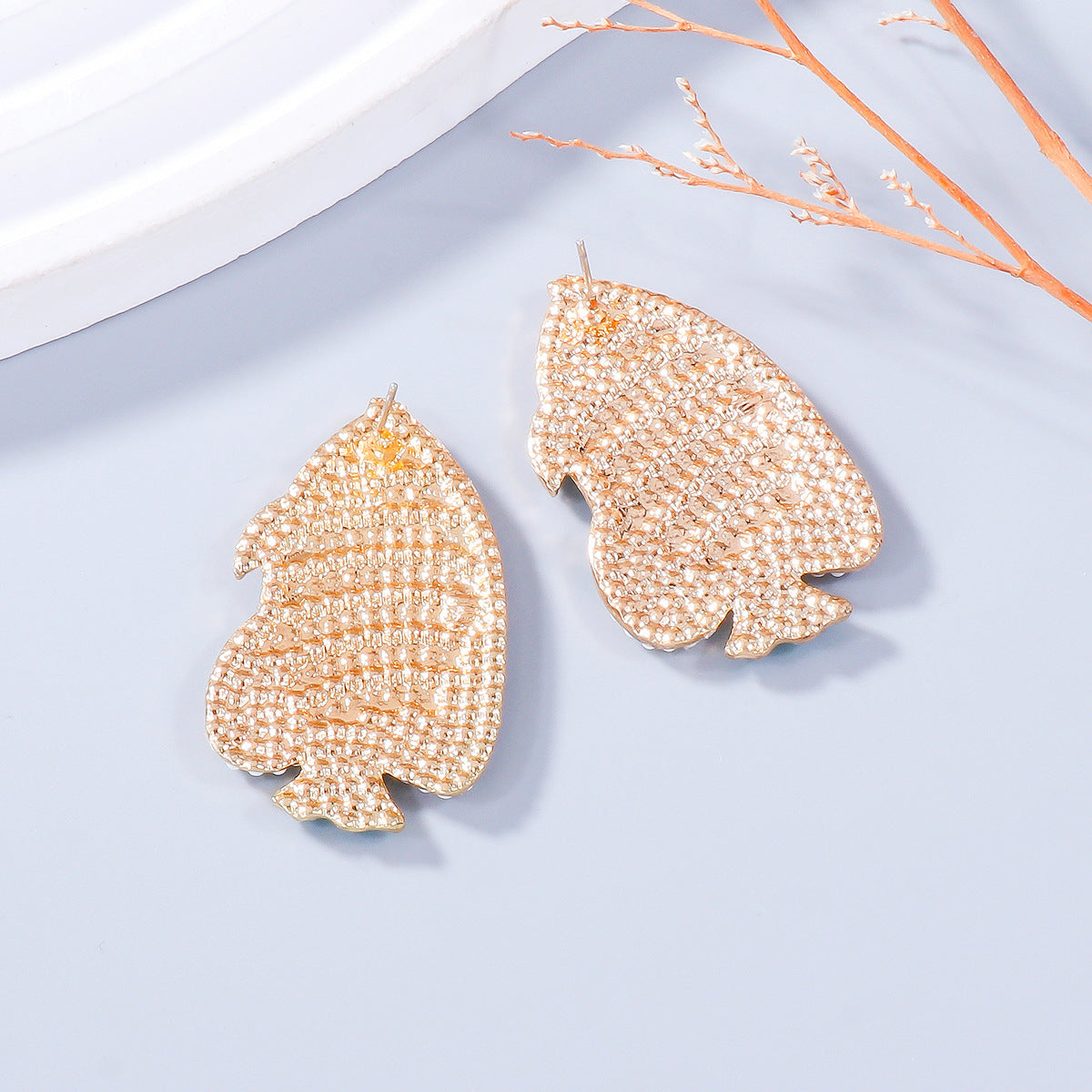 Alloy Bead Fish Shape Stud Earrings 