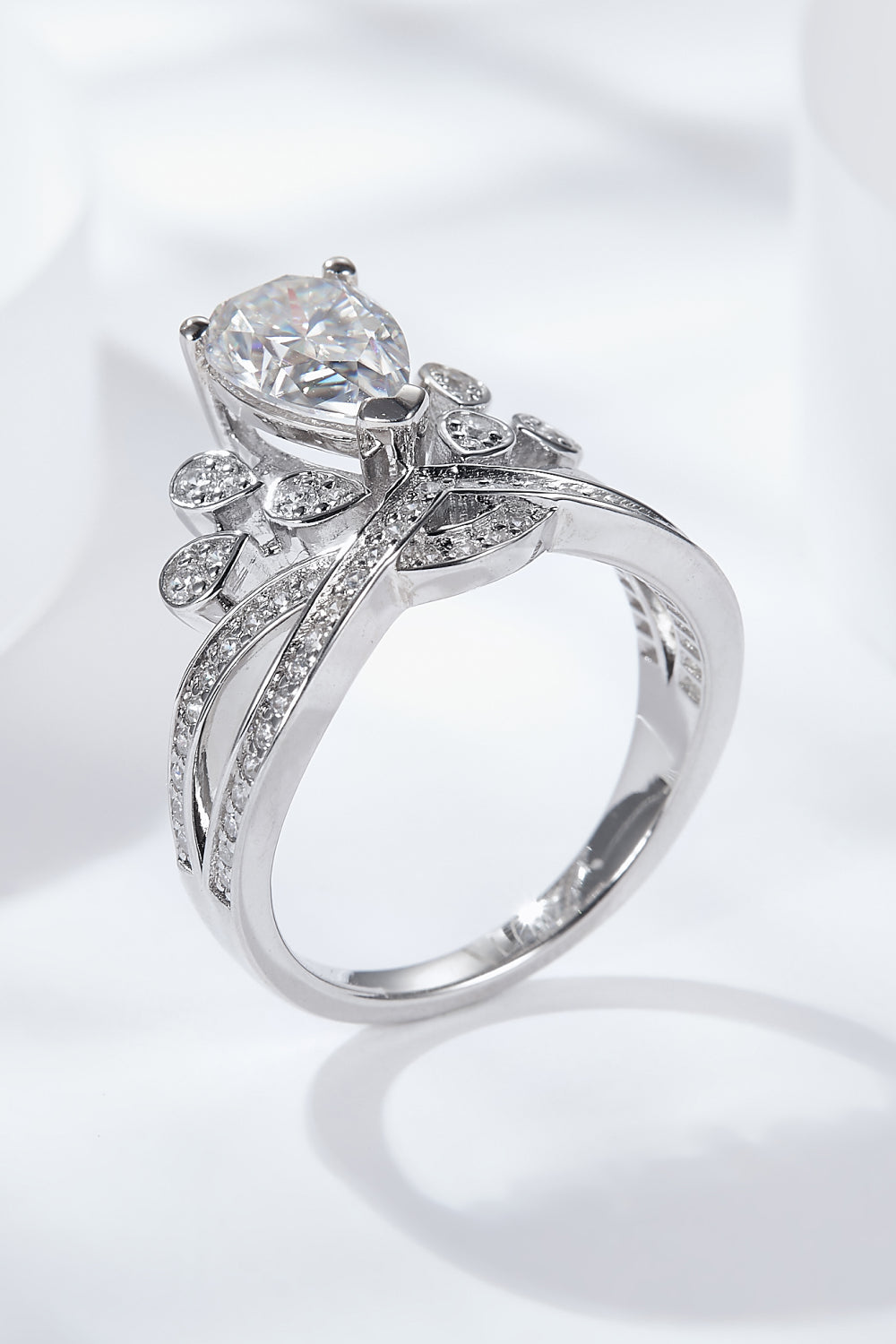 1.5 Carat Moissanite Crown-Shaped Ring 