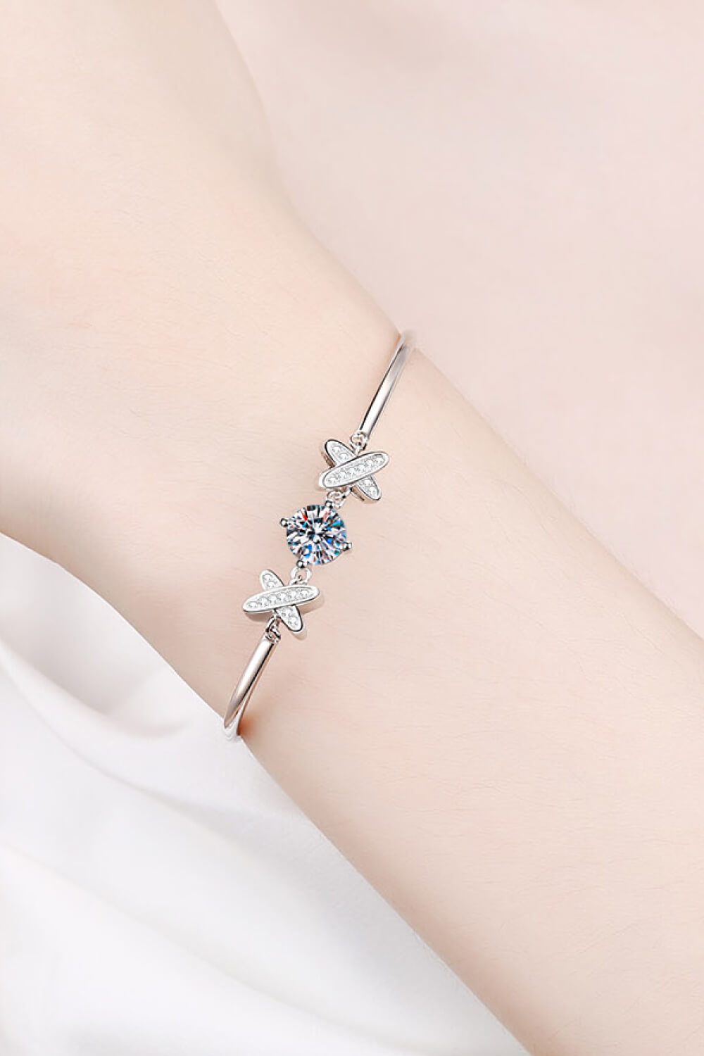 Adored Happy State of Mind 1 Carat Moissanite Bracelet 