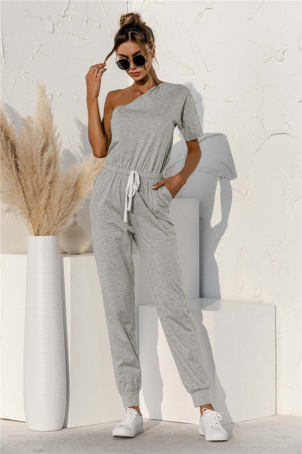 Single Shoulder Short Sleeve Jumpsuit 