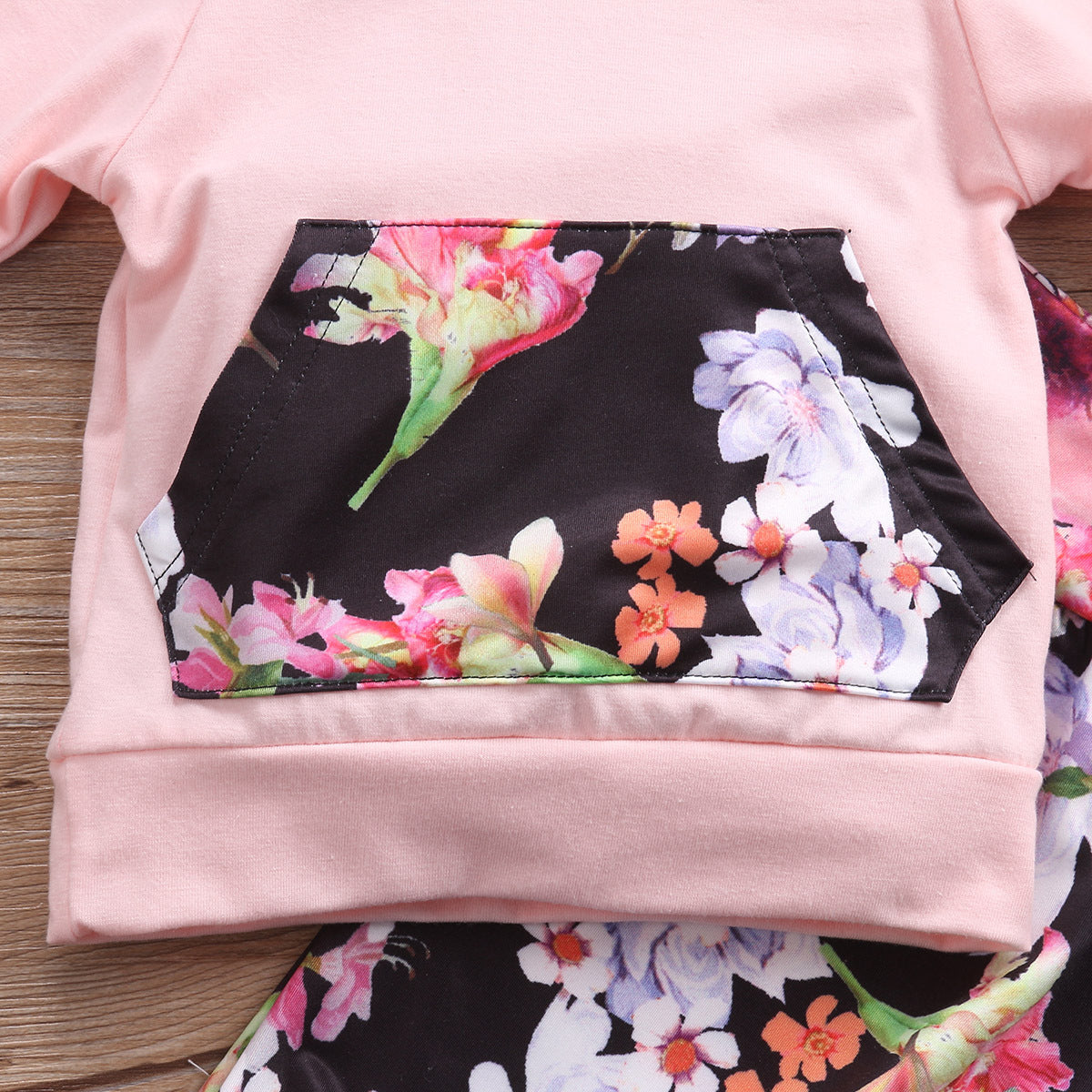 Baby print sweatshirt chest pocket set