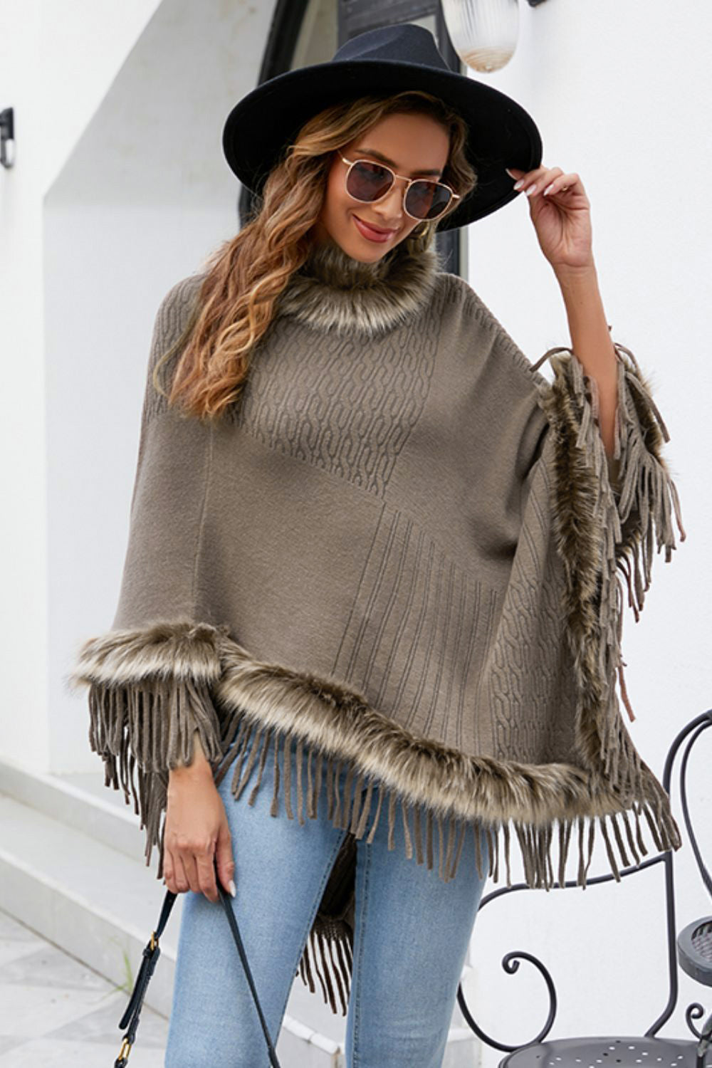 Faux Fur Trim Fringed Poncho 