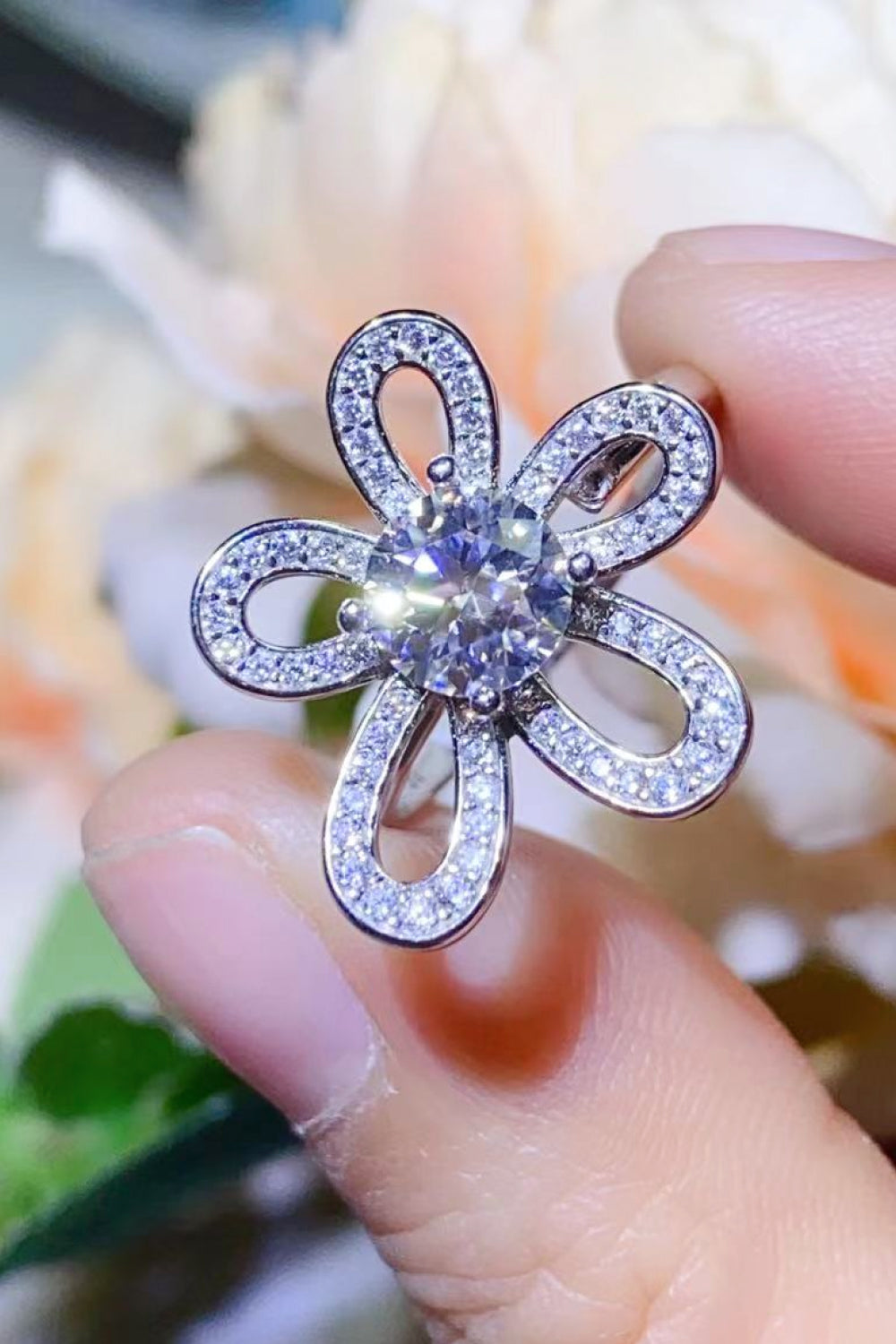 1 Carat Moissanite Flower-Shape Open Ring 