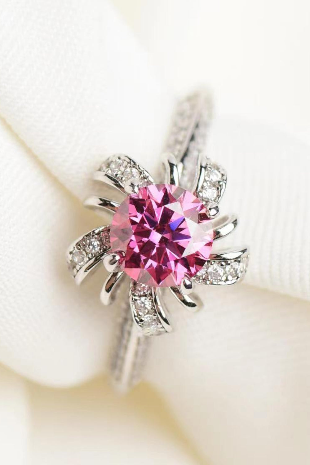 1 Carat Moissanite Flower-Shaped Ring 