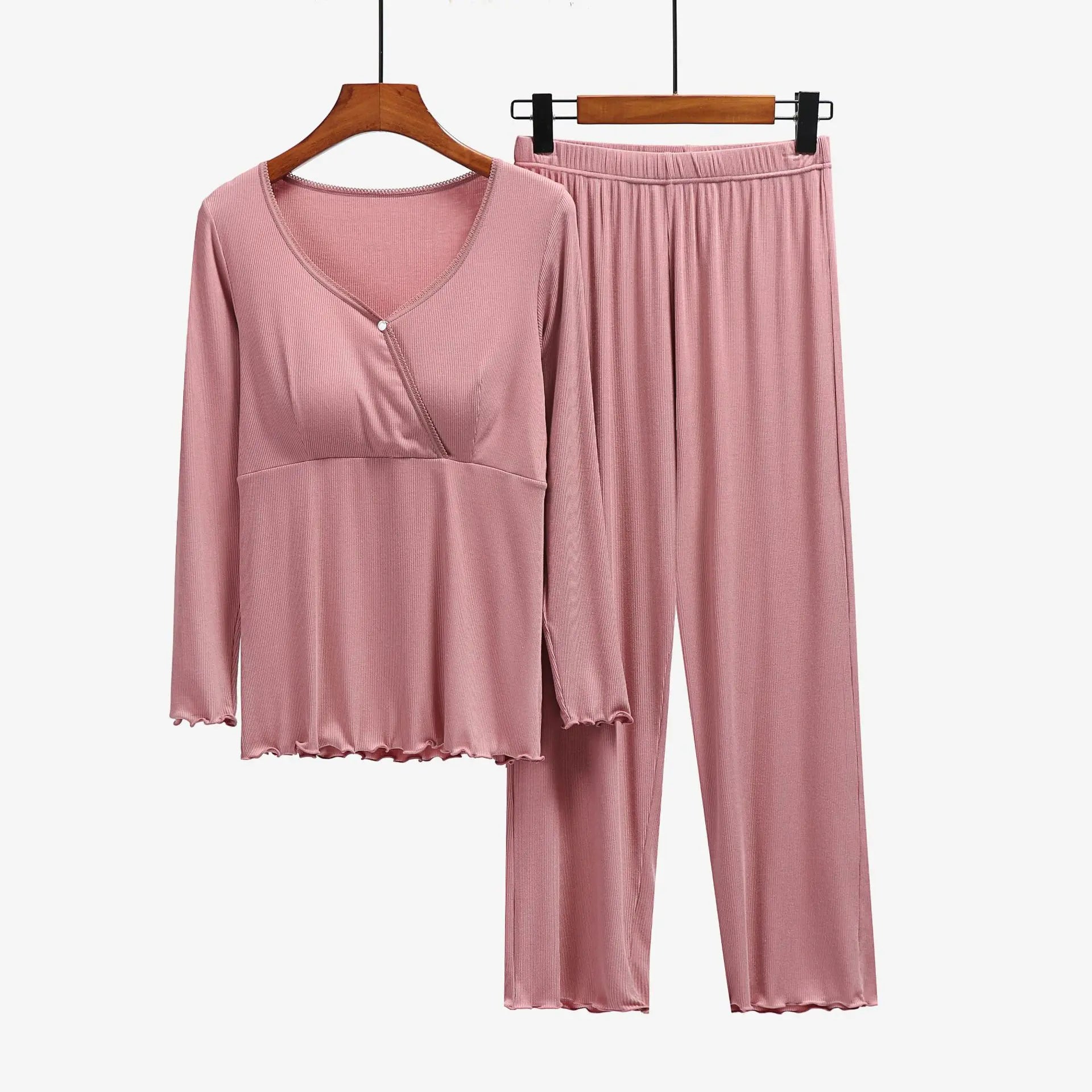 Dreamy Comfort: Maternity Nursing Sleepwear 