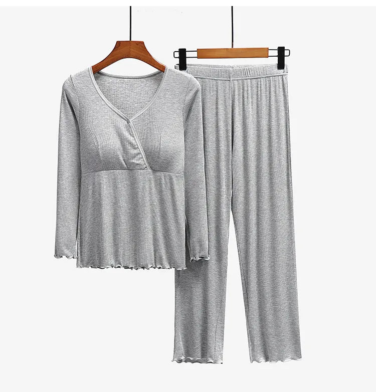 Dreamy Comfort: Maternity Nursing Sleepwear 