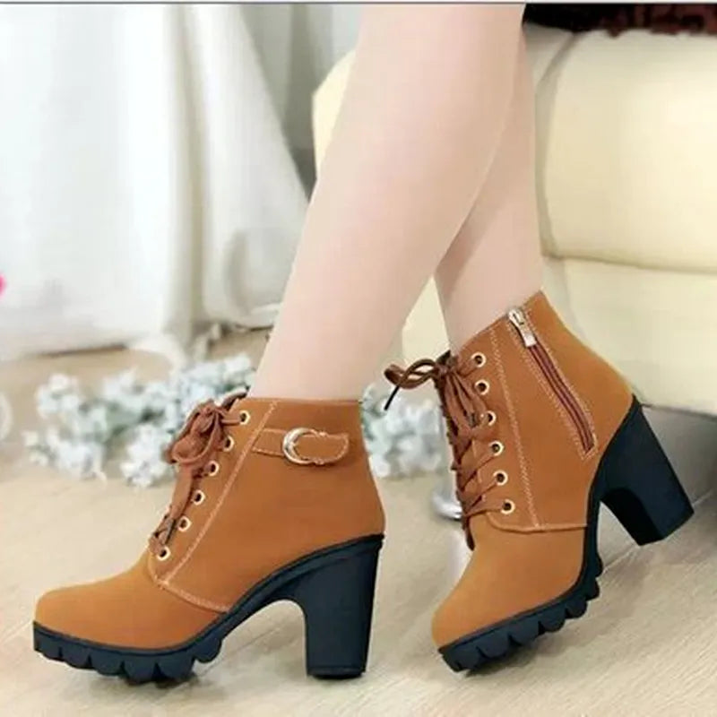 Short High-Heeled Snow Boots 