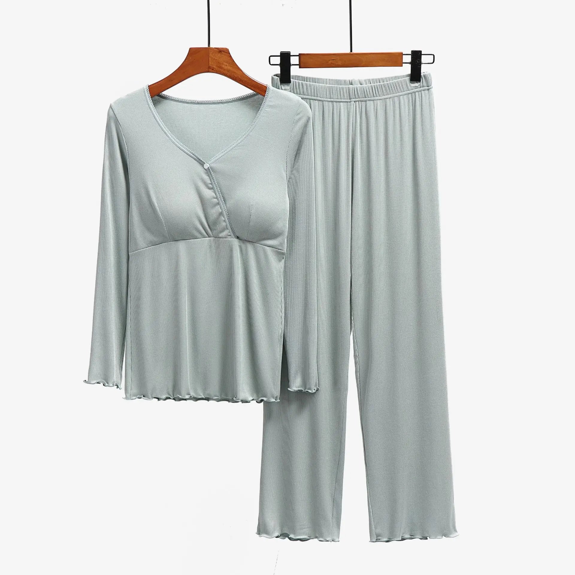 Dreamy Comfort: Maternity Nursing Sleepwear 