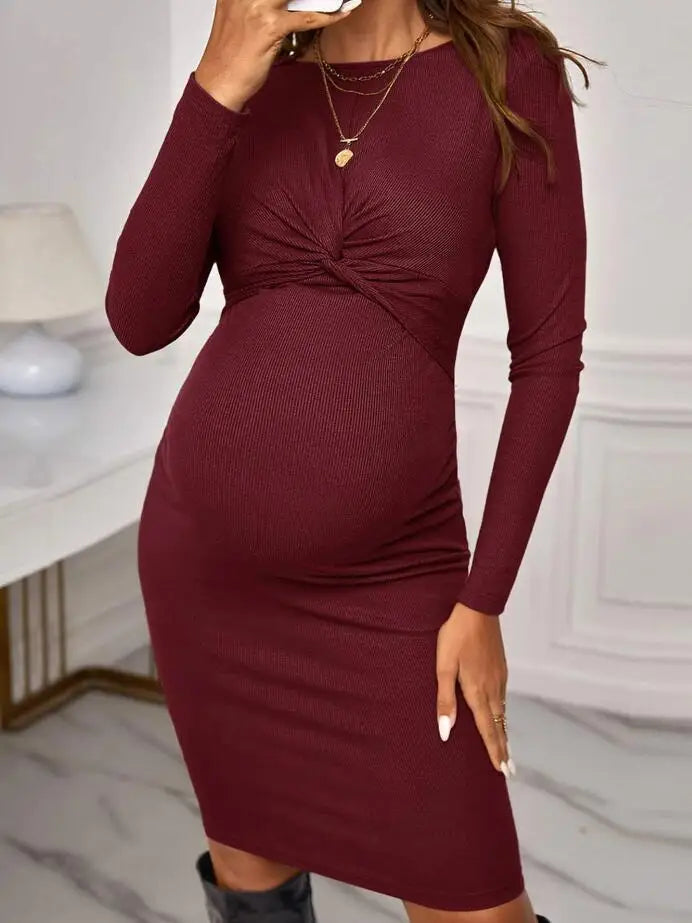 Knit Maternity Dress for Effortless Autumn Style 