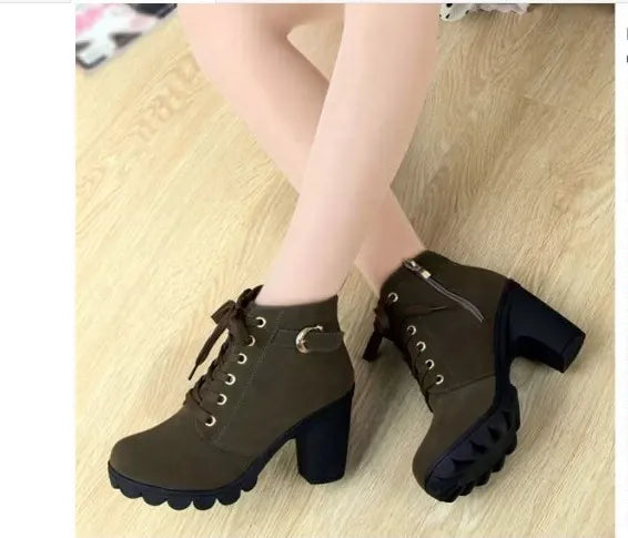 Short High-Heeled Snow Boots 