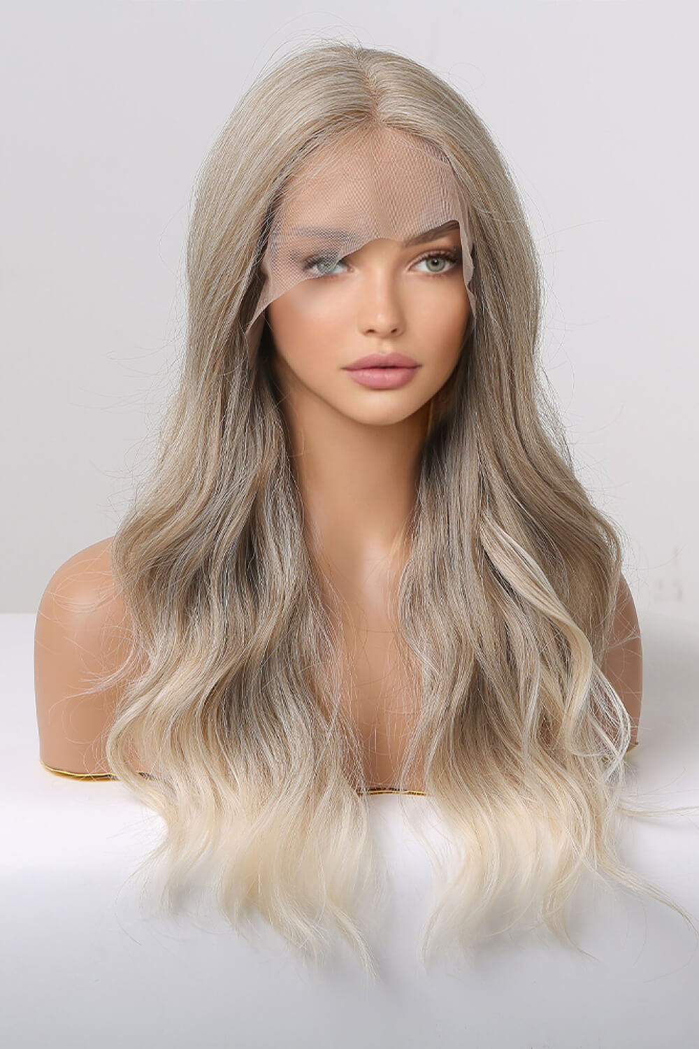 13*2" Lace Front Wigs Synthetic Long Wave 24" 150% Density in Medium Blonde Highlights 