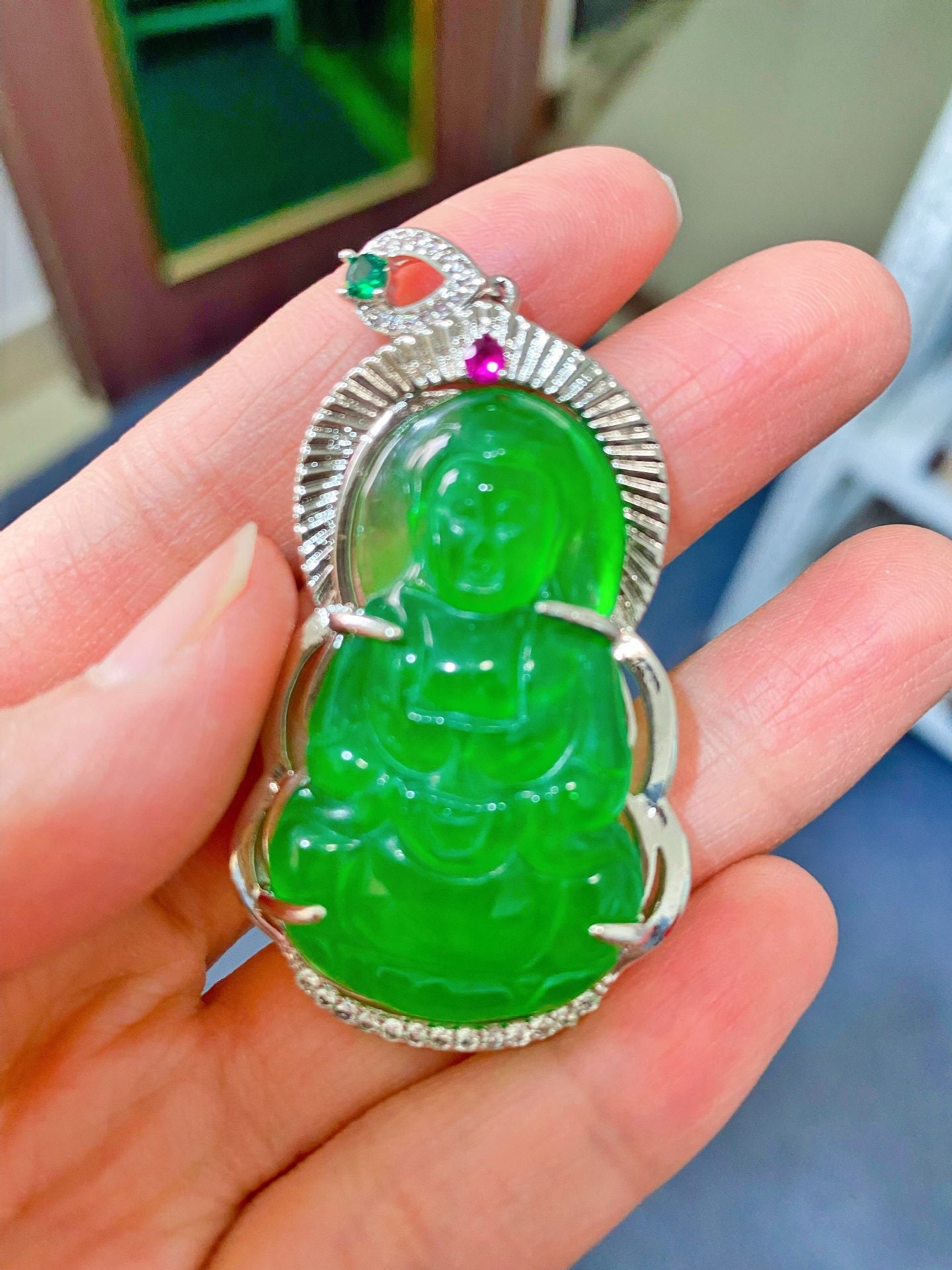 Female Natural Jade Green Maitreya Buddha Guanyin Pendant Necklace