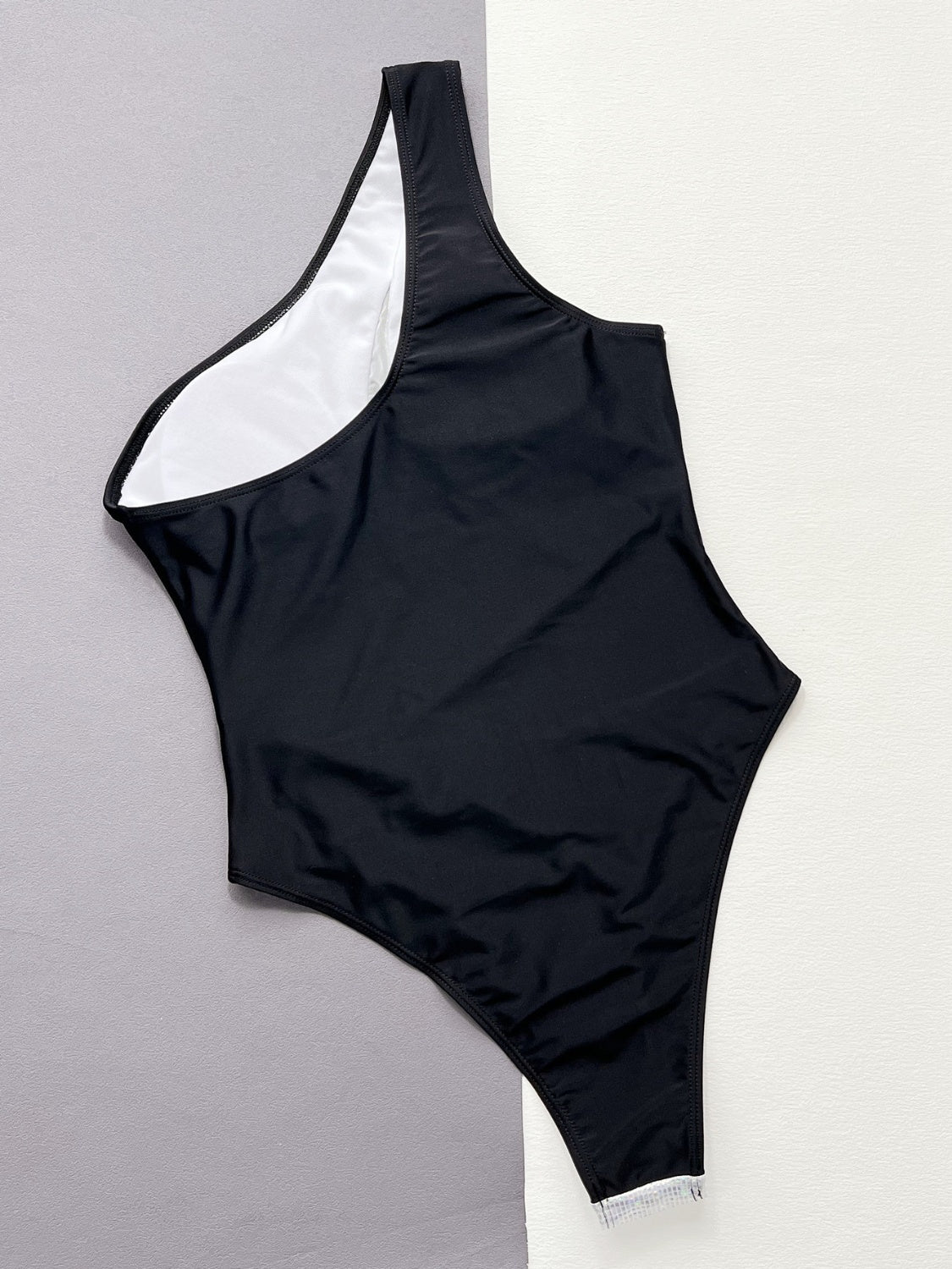 Contrast Panel One-Piece Swimsuit 