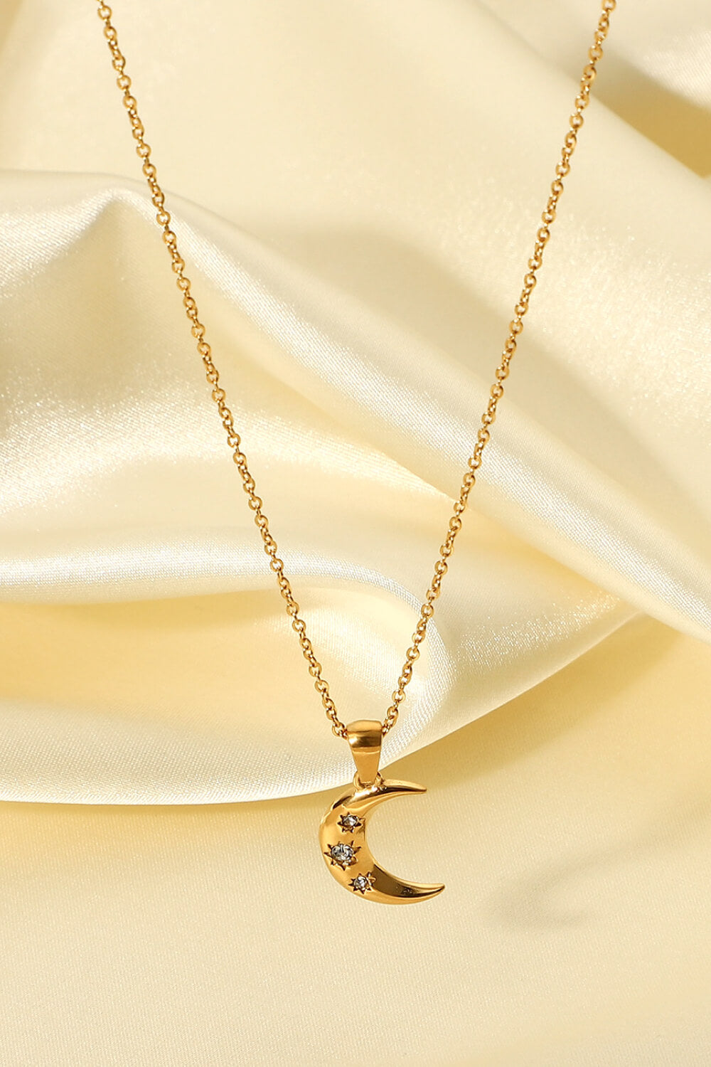 18K Gold Plated Inlaid Zircon Moon Pendant Necklace 