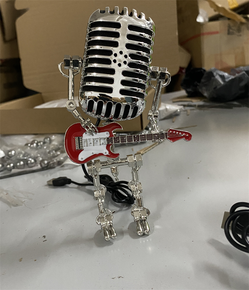 Retro Metal Microphone Robot Desk Lamp