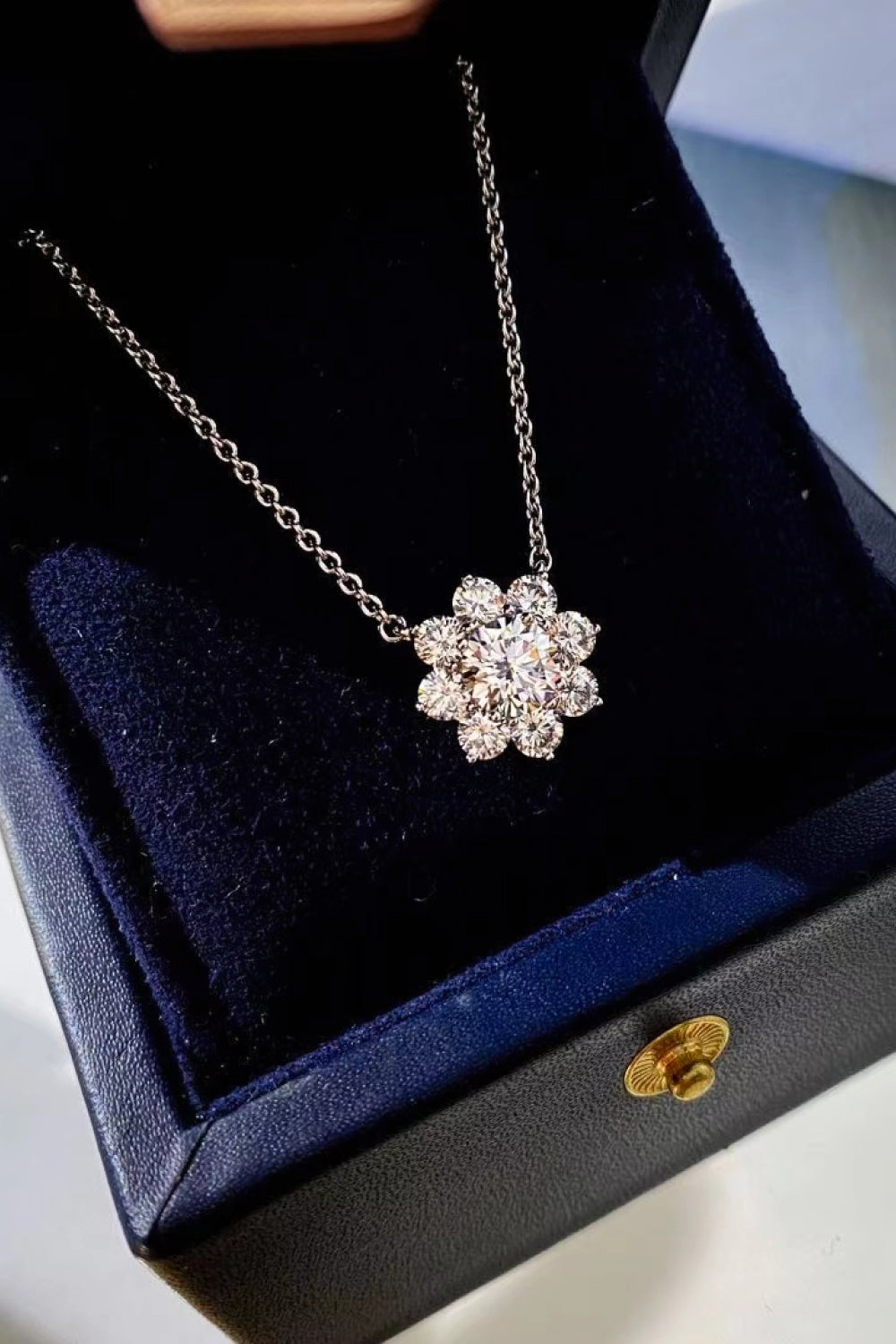 1 Carat Moissanite Floral Pendant Necklace 