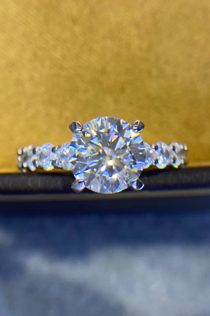 2 Carat 4-Prong Moissanite Ring 