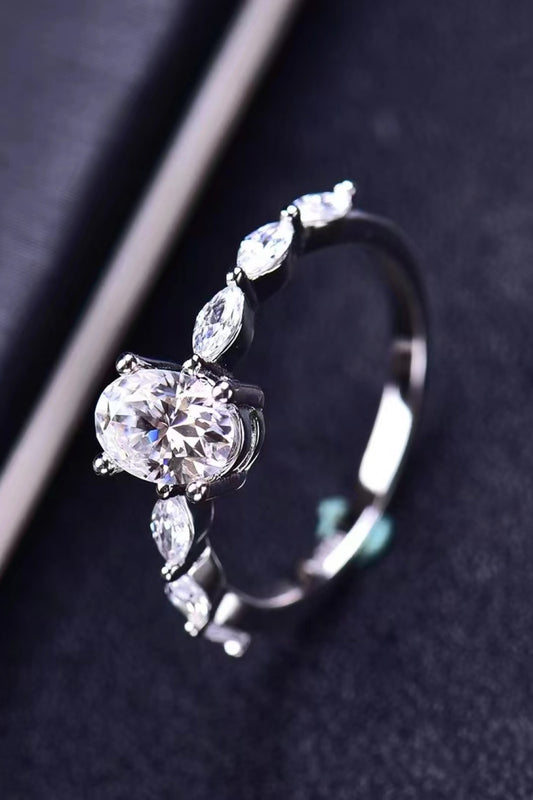 1 Carat Moissanite Oval Ring 