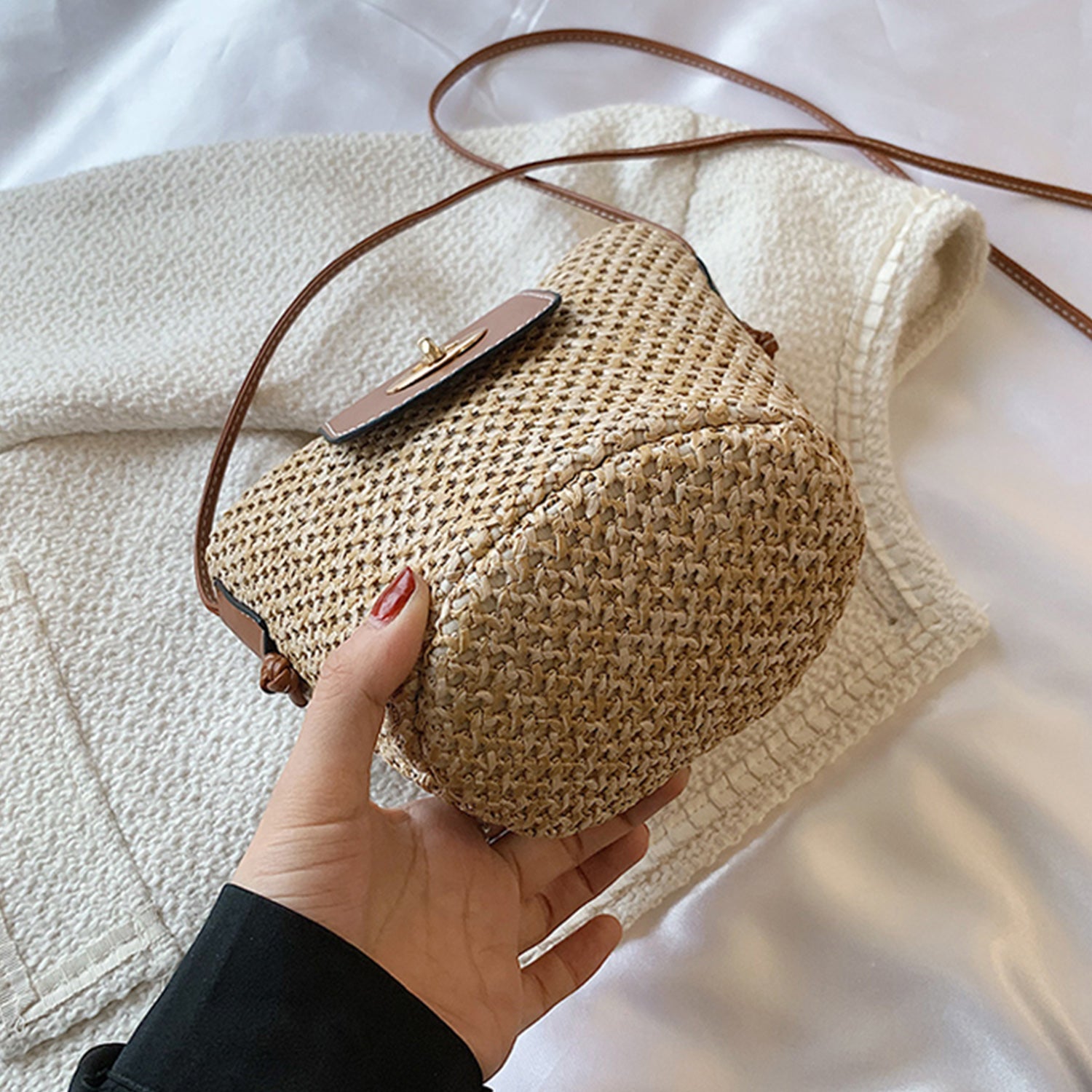 Straw Braided Crossbody Bag 