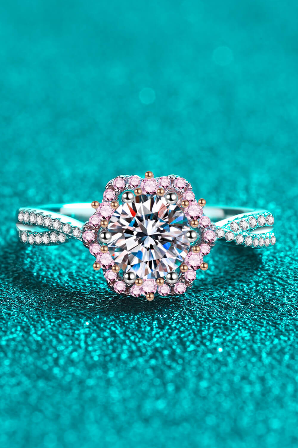 1 Carat Moissanite Flower-Shaped Crisscross Ring 