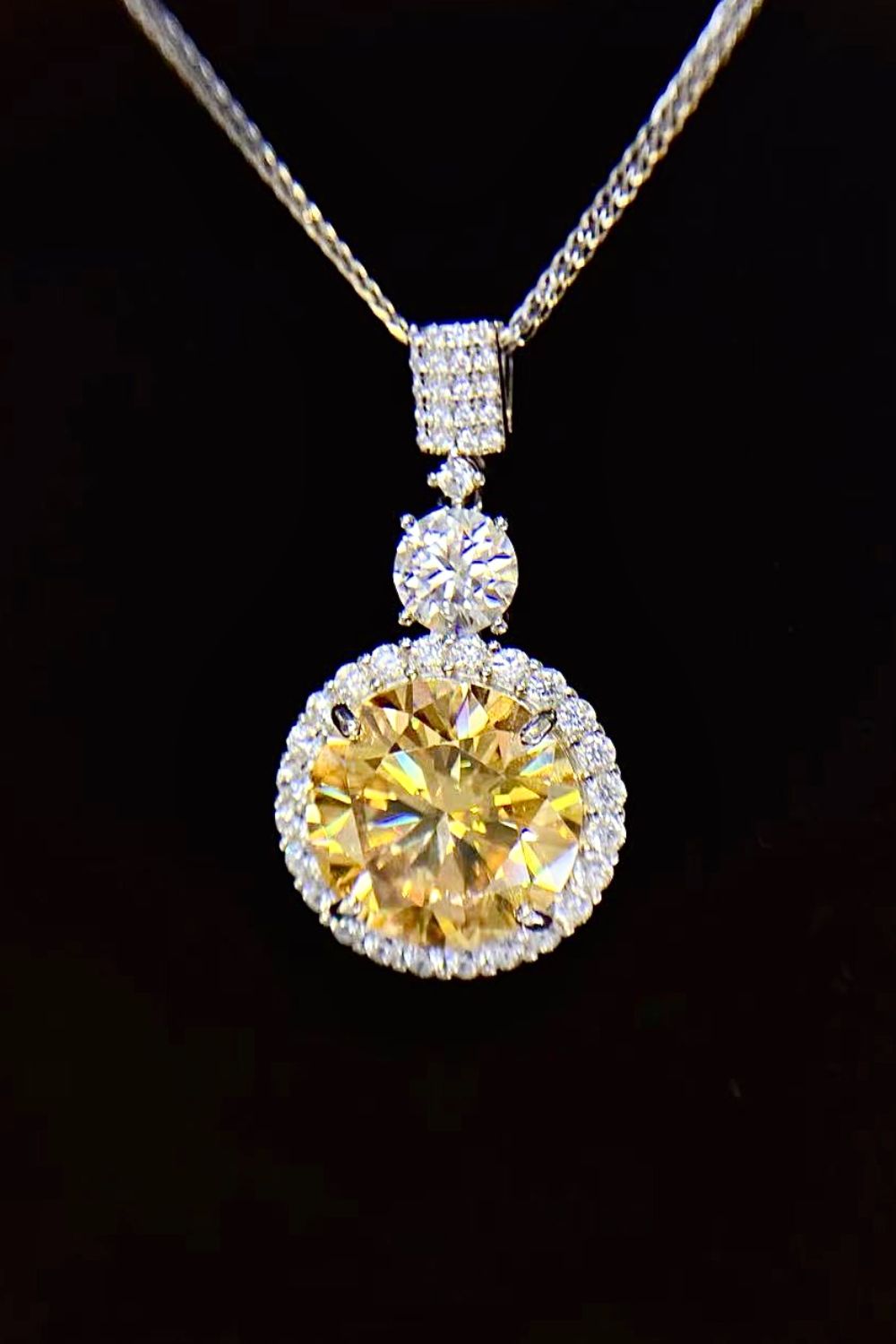 6 Carat Moissanite Pendant Necklace 