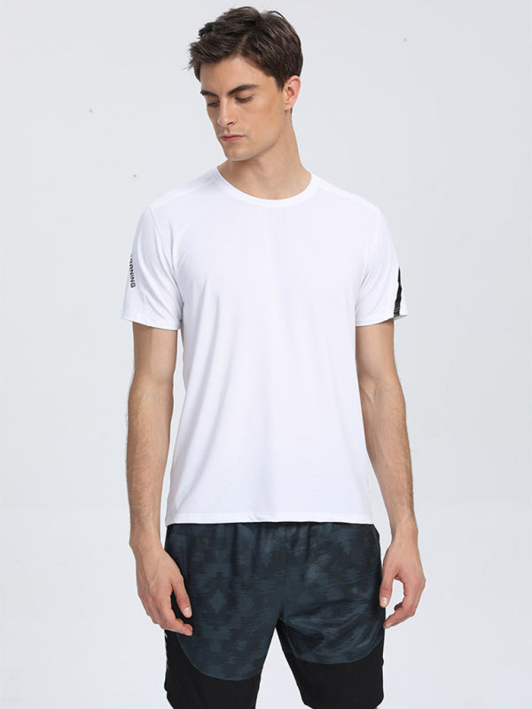 Men's loose, breathable and quick-drying sports t-shirt 