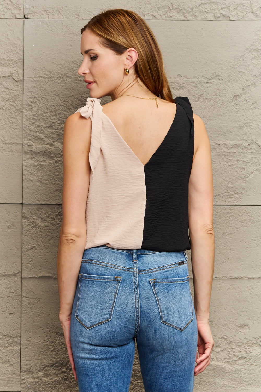 Contrast Color V-Neck Tie Shoulder Tank Top 