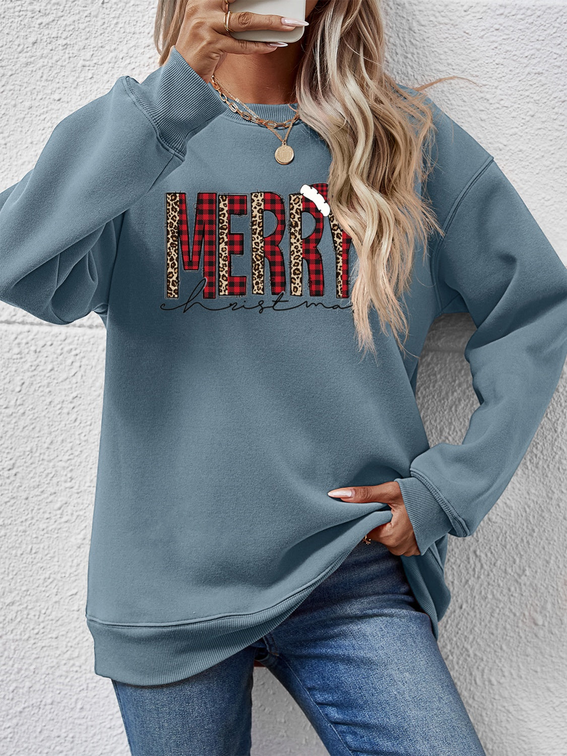 MERRY CHRISTMAS Round Neck Long Sleeve Sweatshirt 