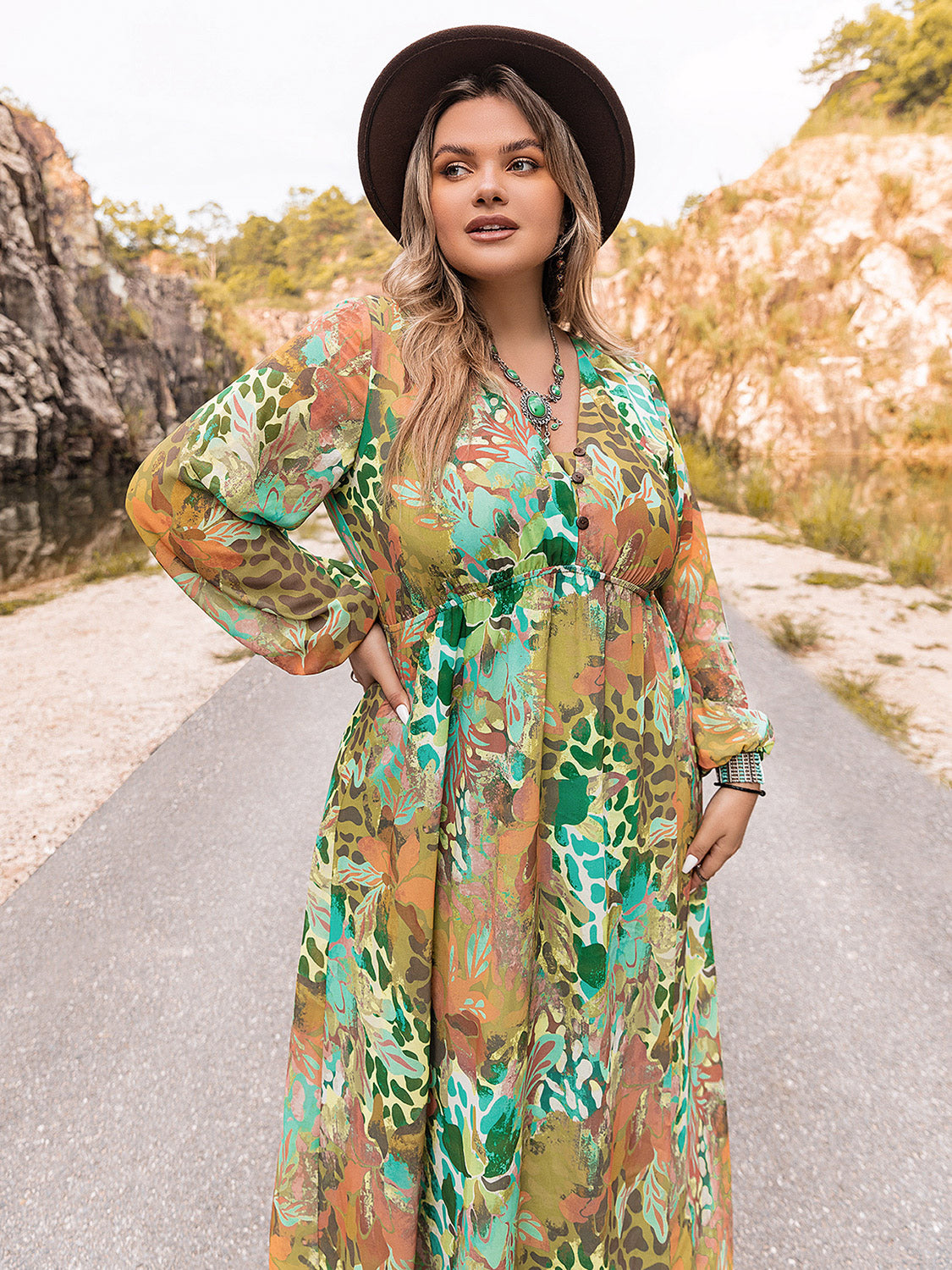 Plus Size Floral V-Neck Long Sleeve Dress 